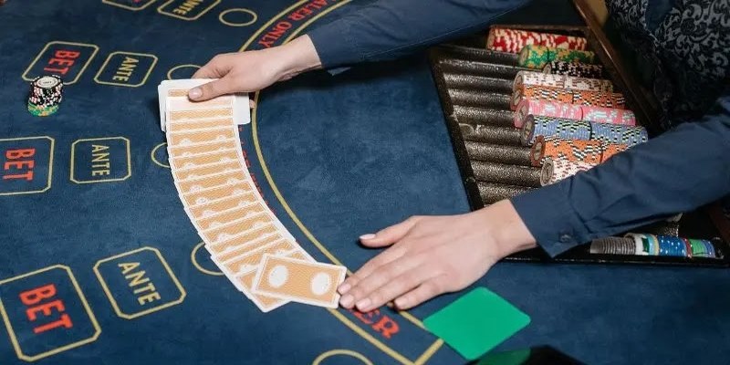 Cách Chơi Blackjack Trong Casino Cơ Bản Cho Người Mới